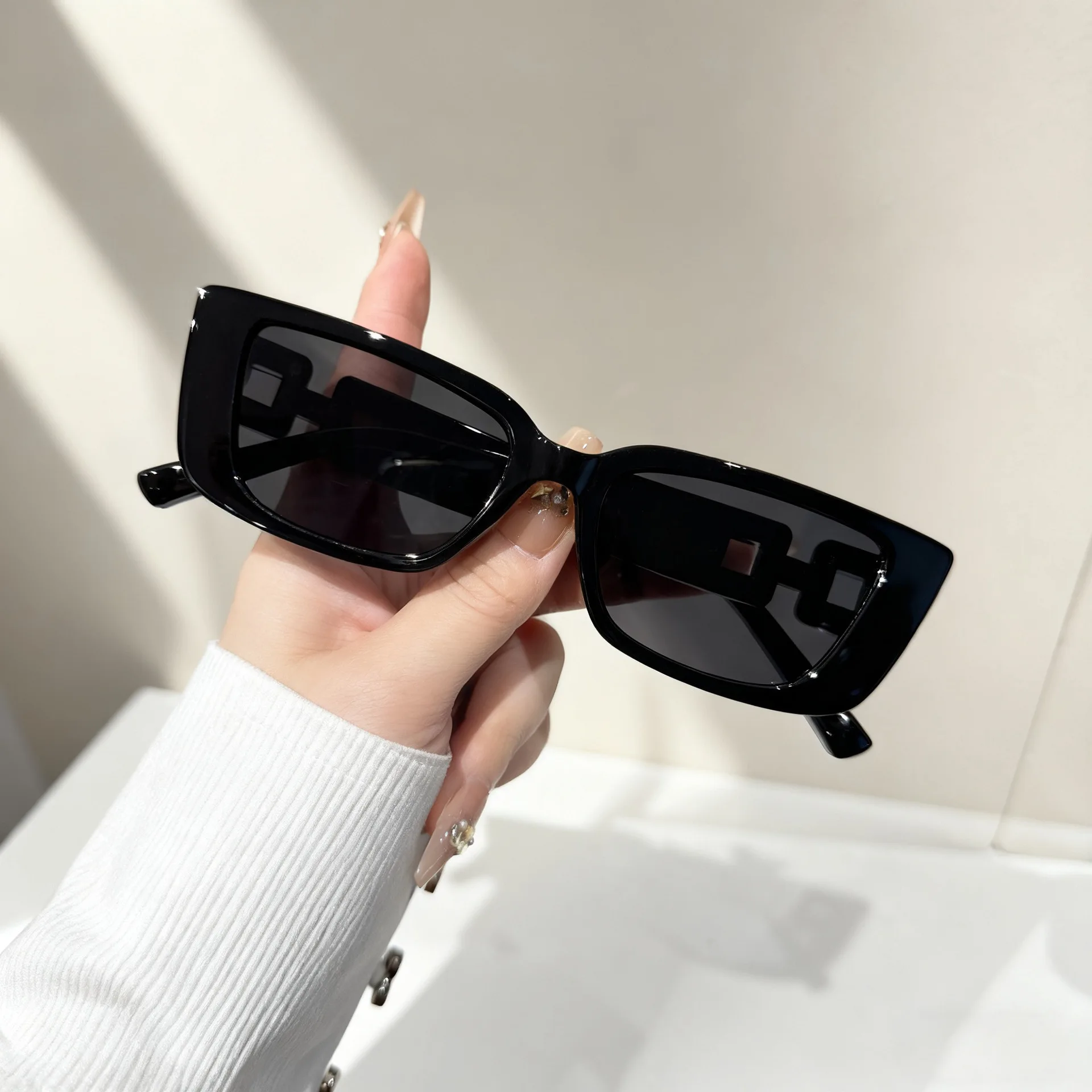 Nuevas Gafas de Sol Rectangula - Street Fashion Photoshoot reseña y precio