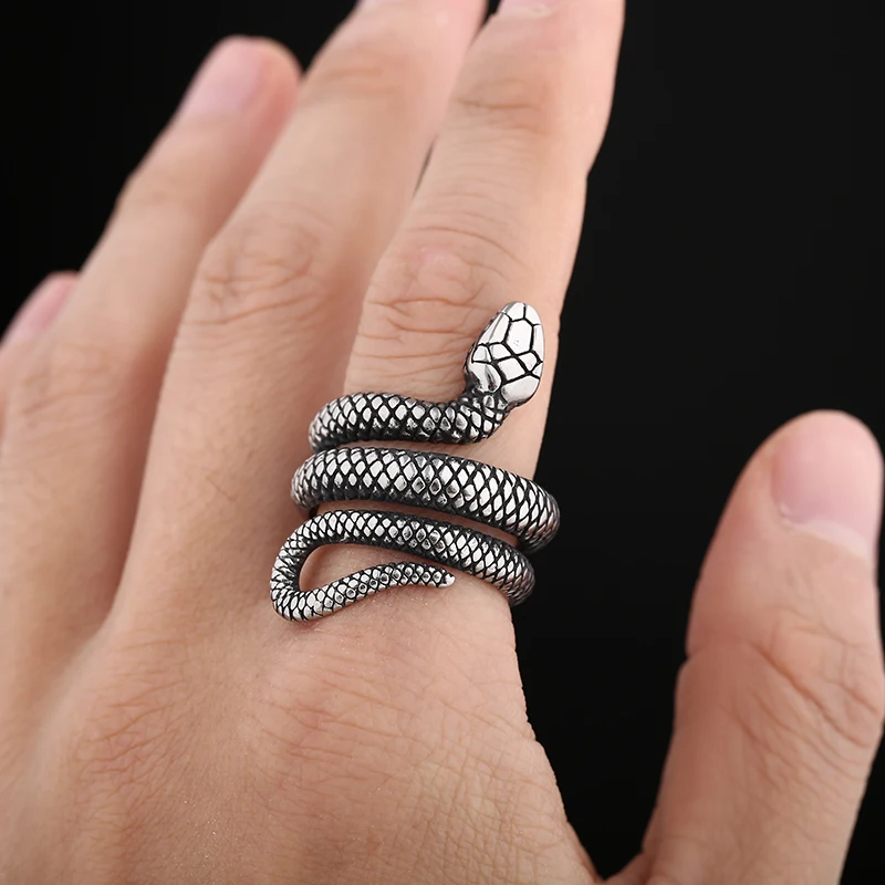 2023 New Hiphop Wholesale Price Stainless Steel Men 3D Snake Ring Fashion Finger Anels Male Jewelry Party Gift