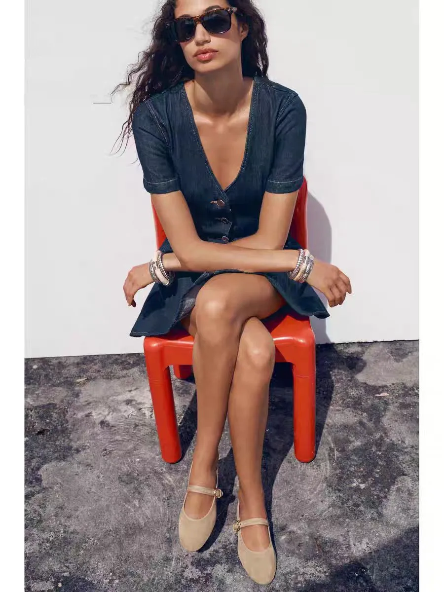 حذاء نسائي ZAKQ2025 جديد للربيع بمقدمة مستديرة وقاع مسطح، حذاء متعدد الاستخدامات غير رسمي منخفض القصة وعصري ومريح سهل الارتداء