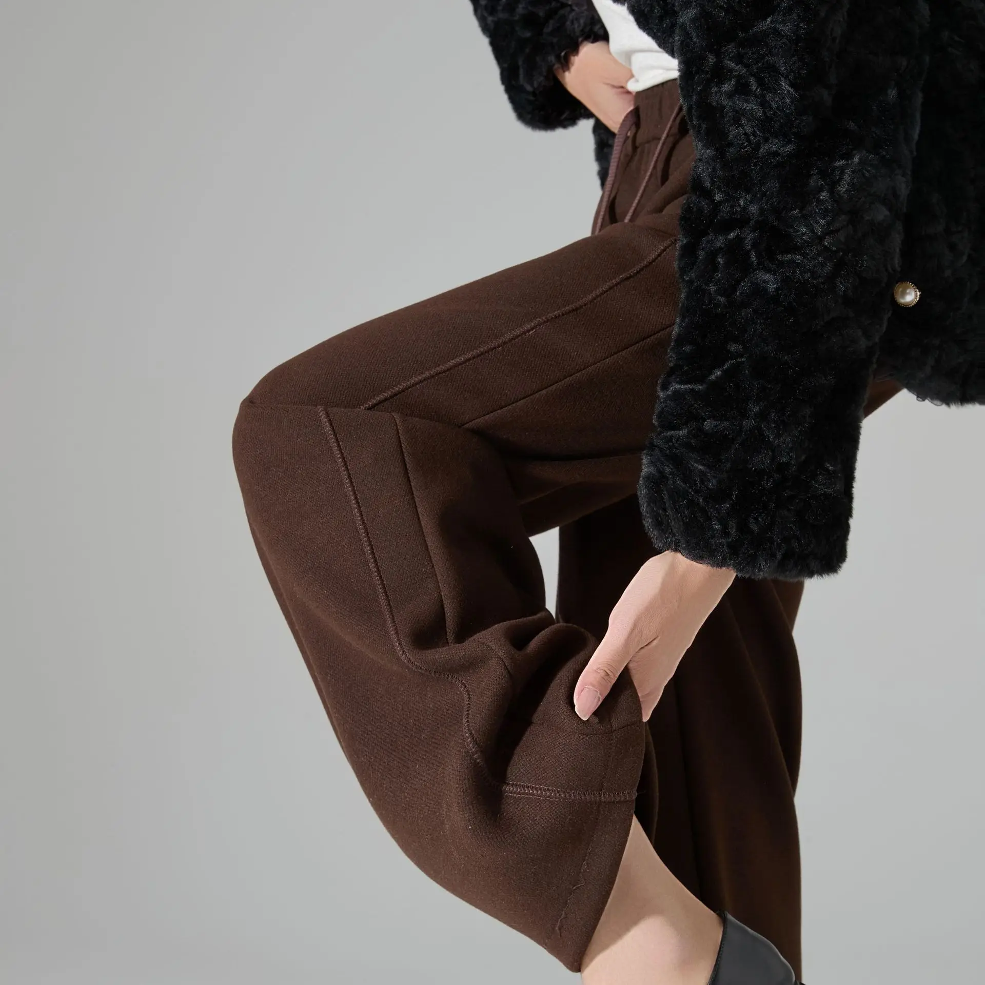 2025年 ウールシルクパンツ 縦感ストレート チューブ型 ナローバージョン ワイドレッグパンツ 冬用 ベルベット素材入り レディース