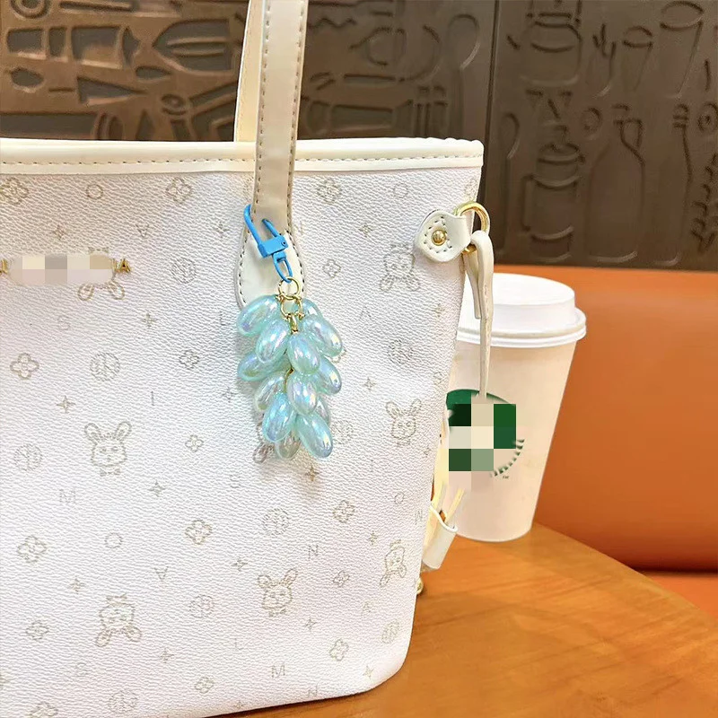 New Crystal Grape Charm Keychain Sweet Cool Simulated Fruit Keyring Pendant Bag Hanging Ornament Women Backpack Decorations