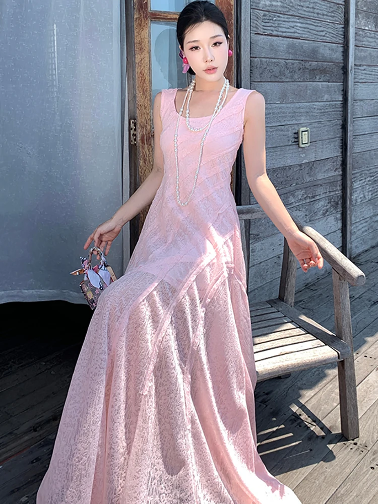 2025 Nuovo pizzo rosa jacquard chic fionda abito lungo sexy estate Boho elegante casual Holiady vestito da donna coreano aderente vestito da partito
