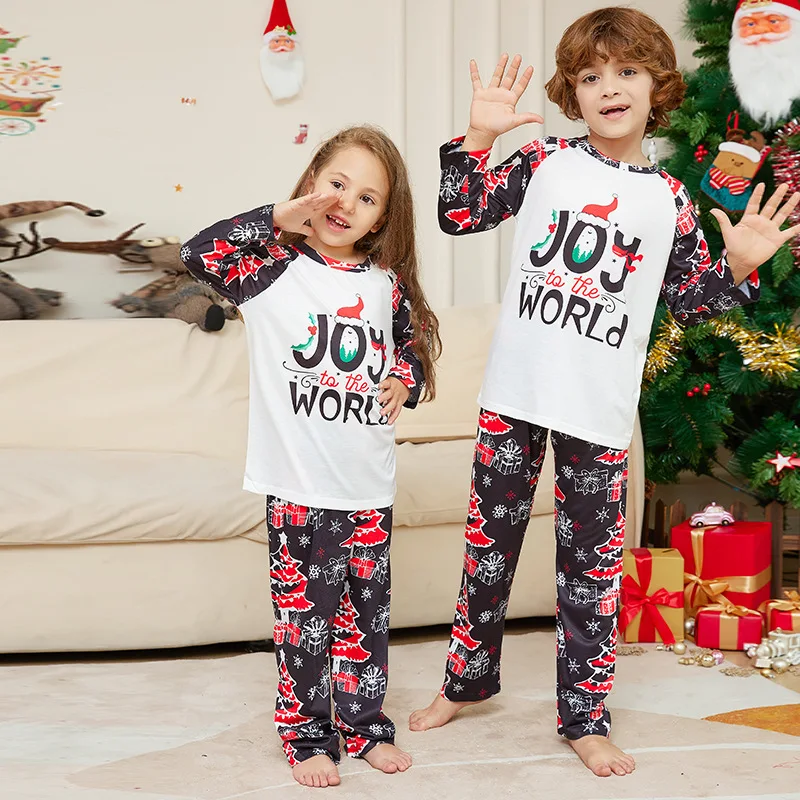 New Christmas cartoon letter Christmas tree to welcome the New Year printed adult children pet parent-child clothing set pajamas