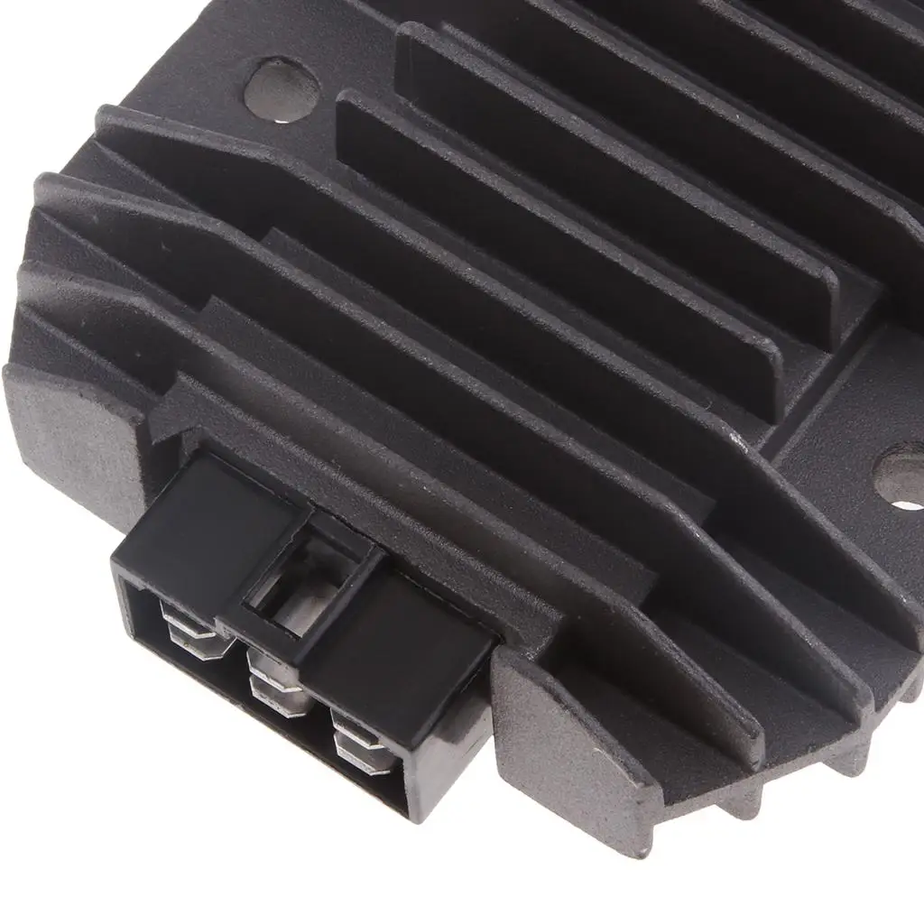 

Iron Motorcycle Voltage Rectifier 6 Pin 12V Power Regulator for Kawasaki GPZ600R ZX600 D VN1500 Zephyr ZXR400