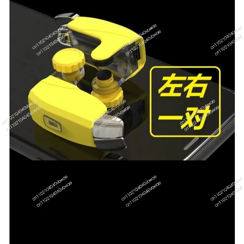 Four-finger linkage chicken eating artifact automatic connection point mission mobile game auxiliary gun press button machine