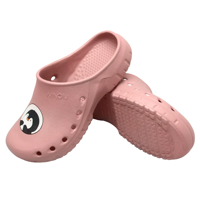 Cheap Medical Shoes Ultra Light Resistant Doctor and Nurse Footwear Unisex Pediatric Nursing Clogs Breathable Scrub Slippers X01