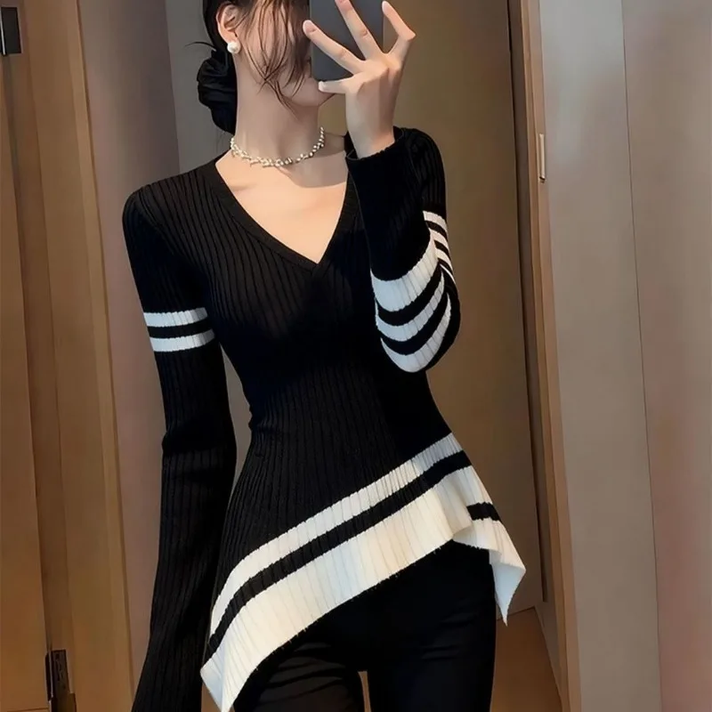 Women Clothing Autumn Winter Fashion Simplicity All-match Temperament Knitting Female Color Blocking V-neck Sweater Pullovers To