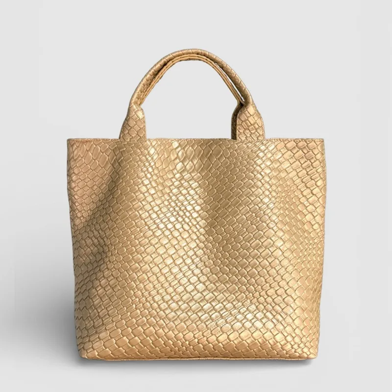 

2026 Female Fashionable Woven Pattern Golden Tote Bag Large Capacity Soft Pu Leather Handbag Magnetic Buckle Daily Commuting Bag