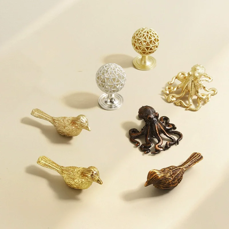 Creative And Minimalist Zinc Alloy Handle, Small Bird Octopus Ball Handles, Cabinet Wardrobe Drawer Knobs