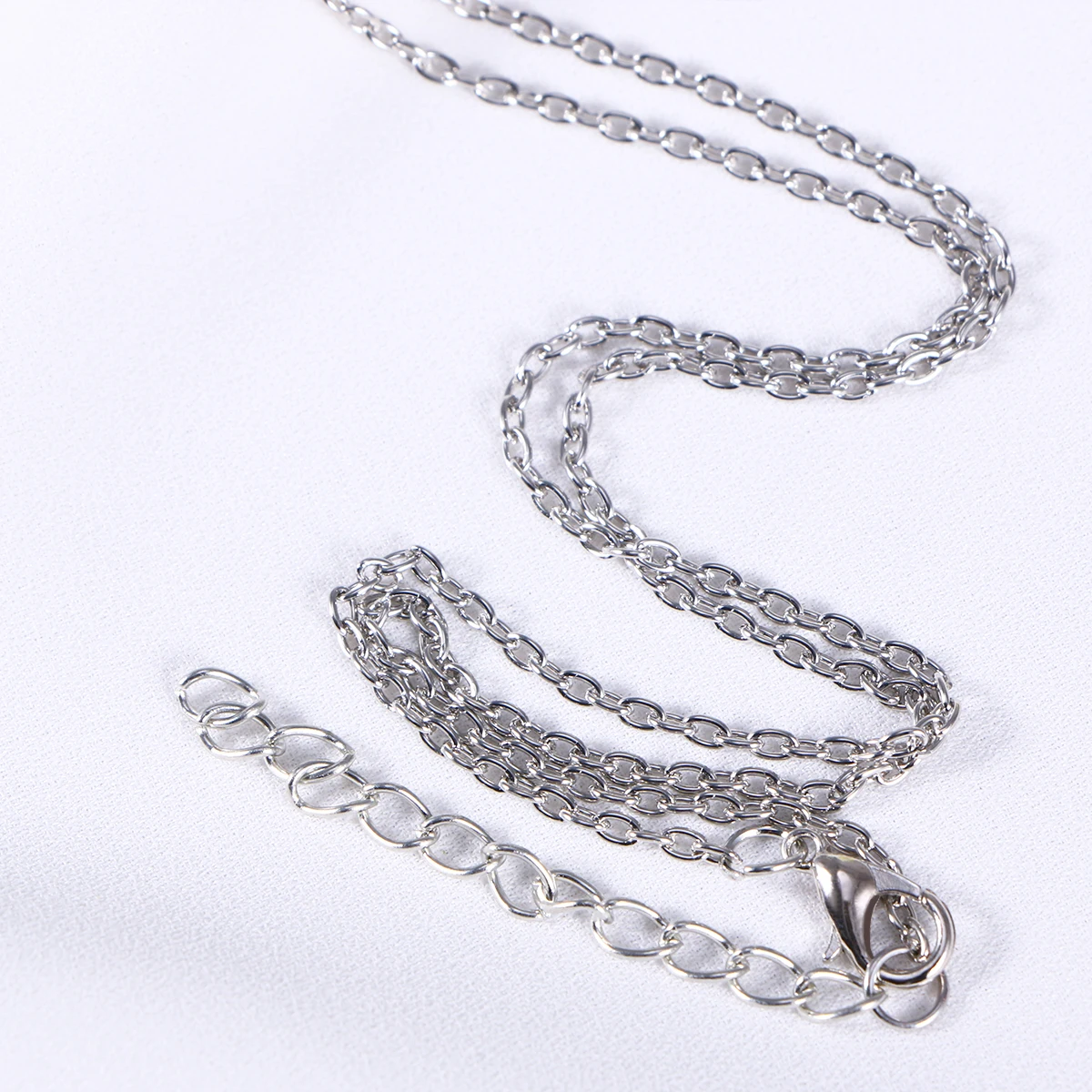 

Pet Puppy Necklace Heart Pendant Alloy Durable Pet Necklace Paw Shape for Cat Dog Holiday Costume Outfit Pet's Jewelry