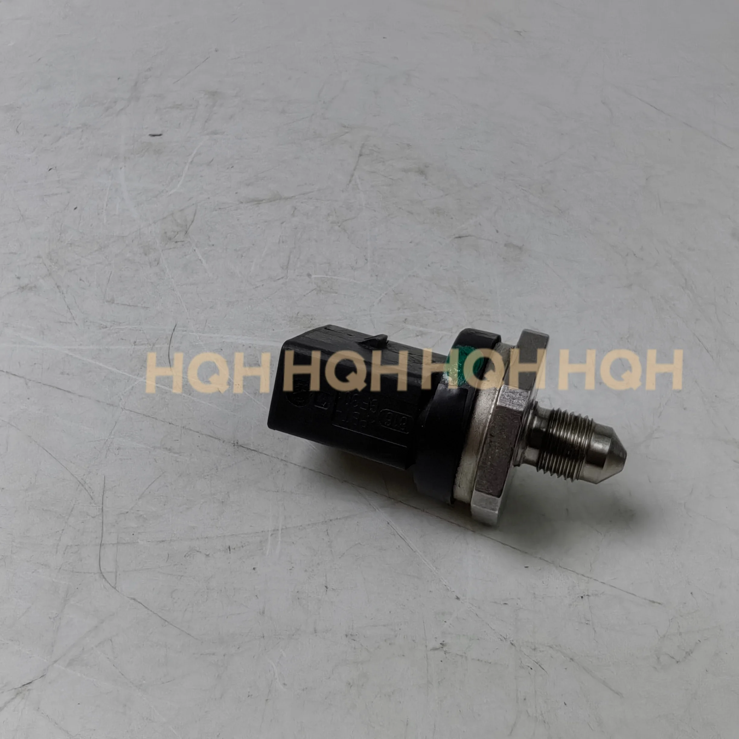 

Регулятор HQH Регулятор давления топлива Автозапчасти для Volkswagen VW 06H906051A 06H90-6051A