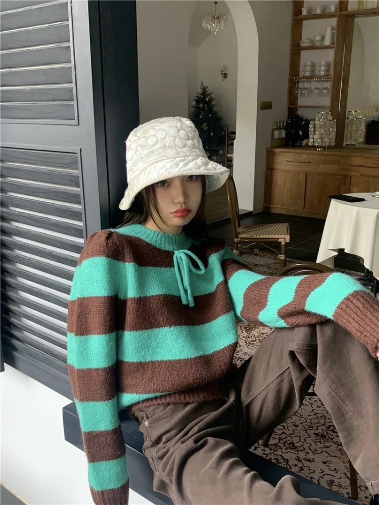 Korobov Stripes Contrasting Color Sweater O-neck Bubble Sleeve Lace-up Design Knitwears Korean Fashion Pull Femme Hiver 2022