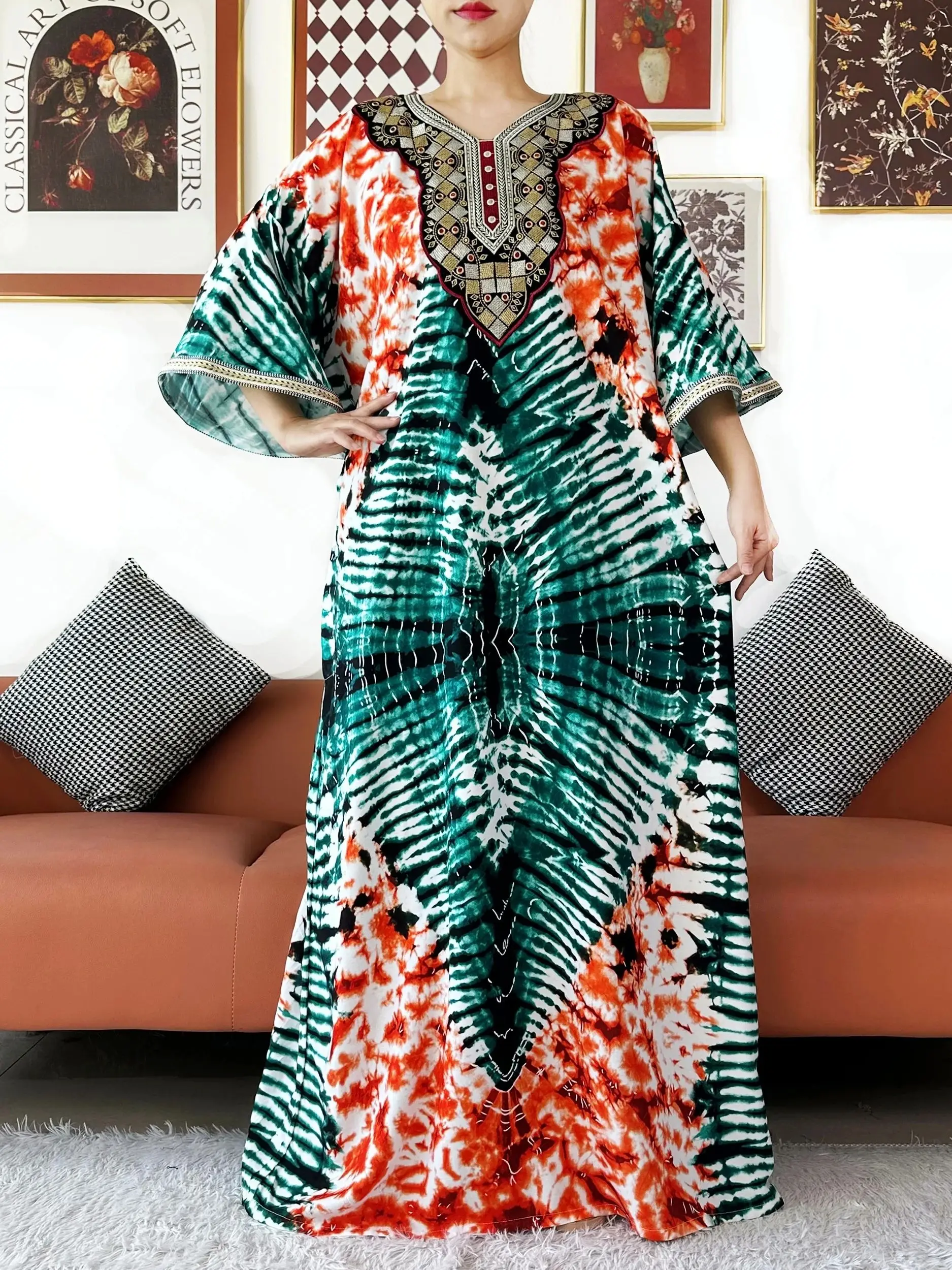 Abito musulmano dal design di alta qualità Abito musulmano con collo ricamato in cotone da donna Abaya allentato Boho Maxi abito casual Abiti africani