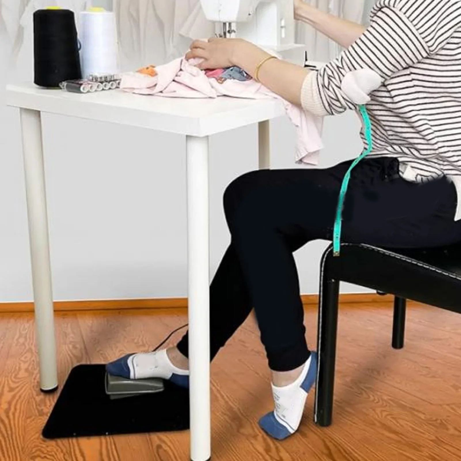 Sewing Machine Foot Pedal Mat Non Slip Reduce Vibration Rubber Sewing Machine Muffling Mat For Home Use 26 X 21cm