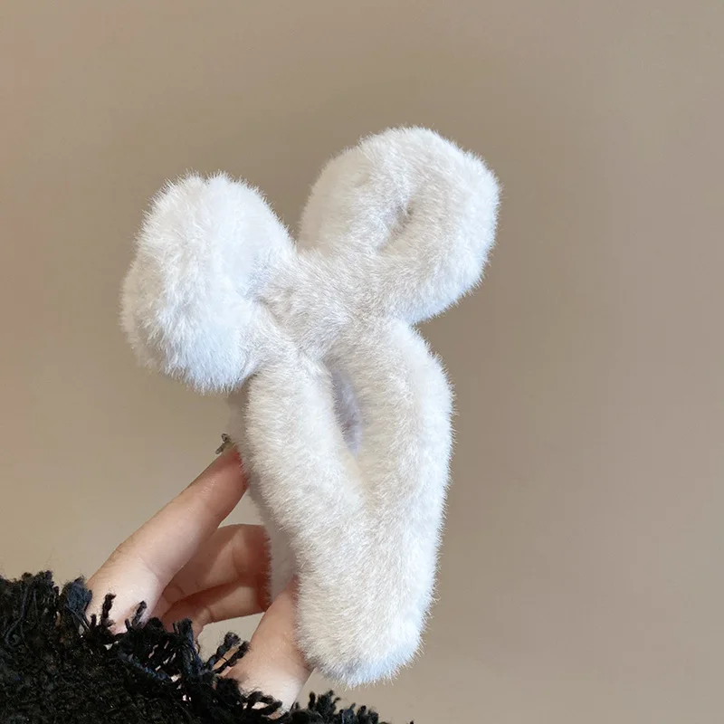 Autumn Winter New Solid Color Plush Grab Clip Hairpin Back Head Hair Shark Clip Girlfriends with Gentle Fashion Hair Accessories