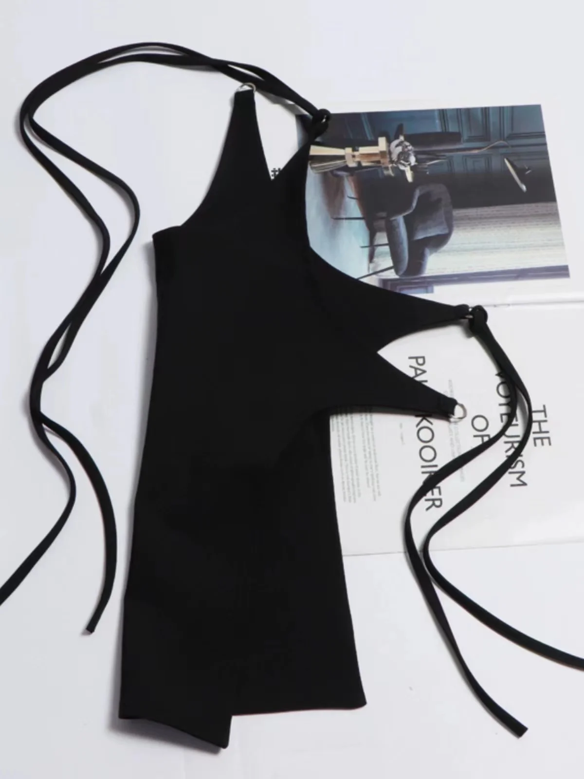 Irregular halter back Sexy Fashion Day dark slim fit wind lady with a belt-type waist cloth wide waist dress black belt