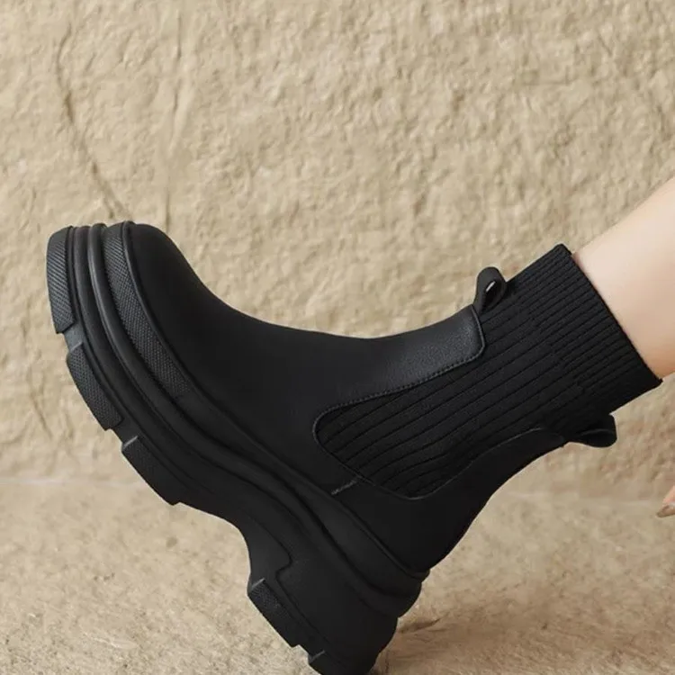 Sock boots for women in autumn and winter 2025  thick soled women's boots sponge soled short boots for women's shoes