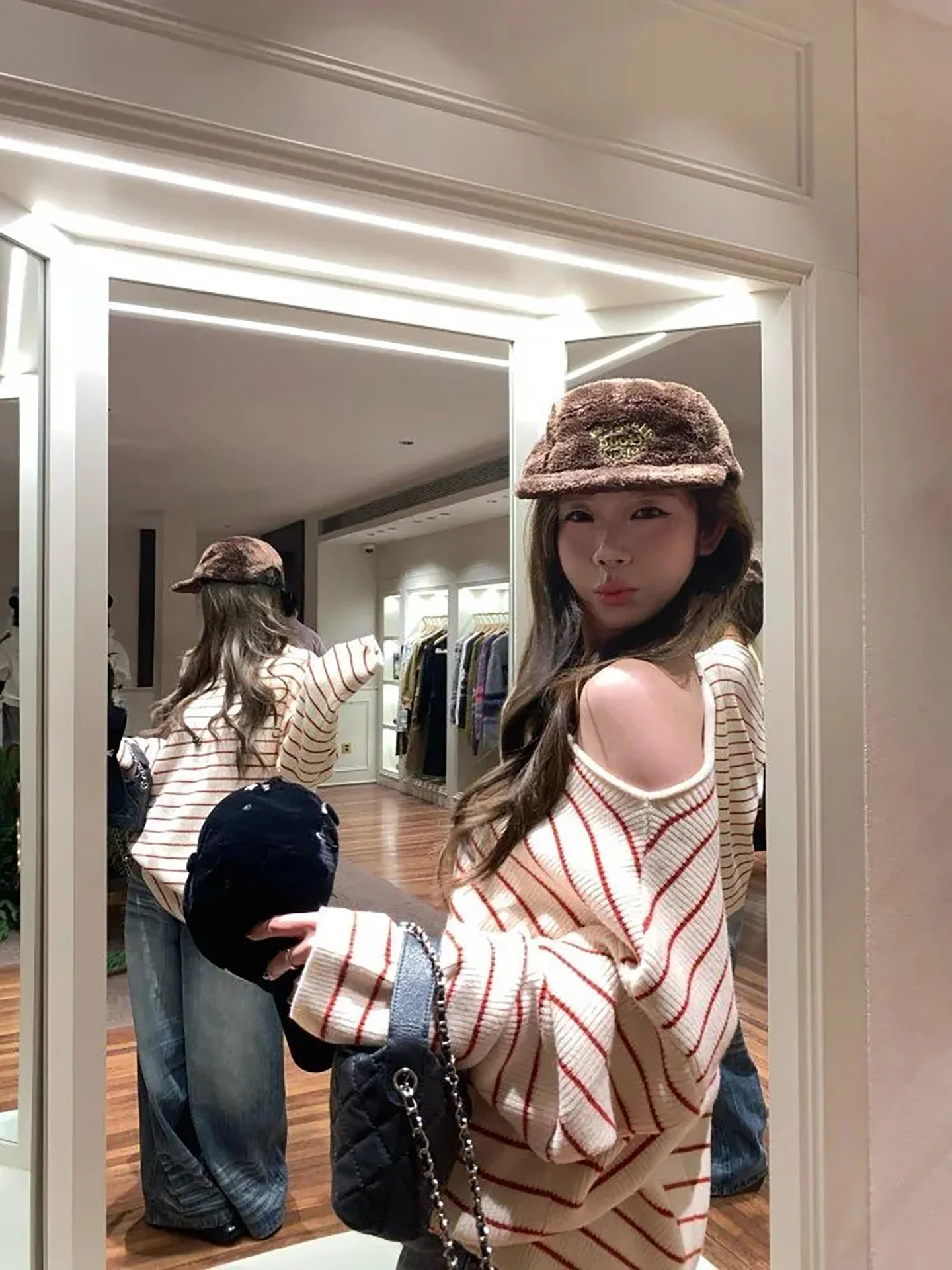 Cor blo listrado malhas femininas primavera 2026 novo coreano sle preguiçoso faion oulder inclinação sexy menina aosphere topo