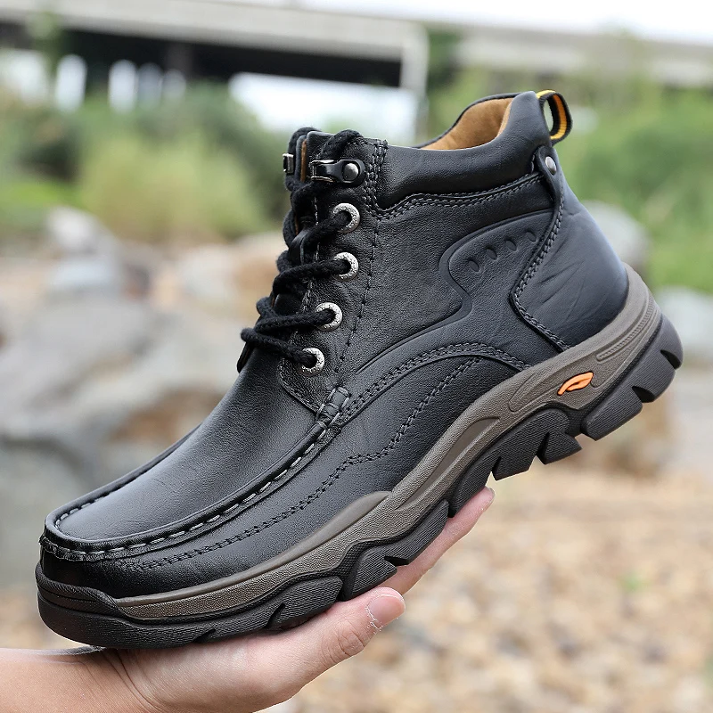 Luxuriöse Motorradstiefel für Herren: Unifarbenes Echtleder, warmes Fellfutter, lässige Winterstiefel für draußen._voghion.com