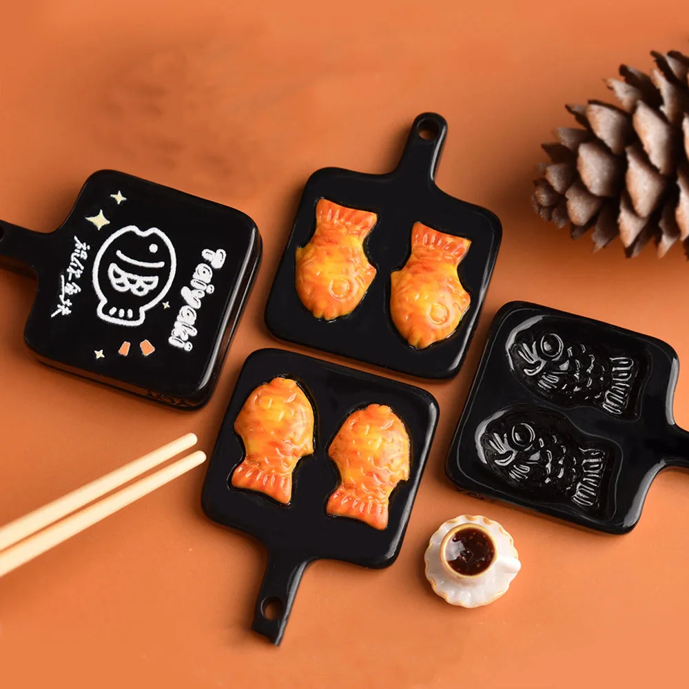 2 uds nueva casa de muñecas comida en miniatura Taiyaki molde para hornear modelo para accesorios de muñeca Blyth OB11