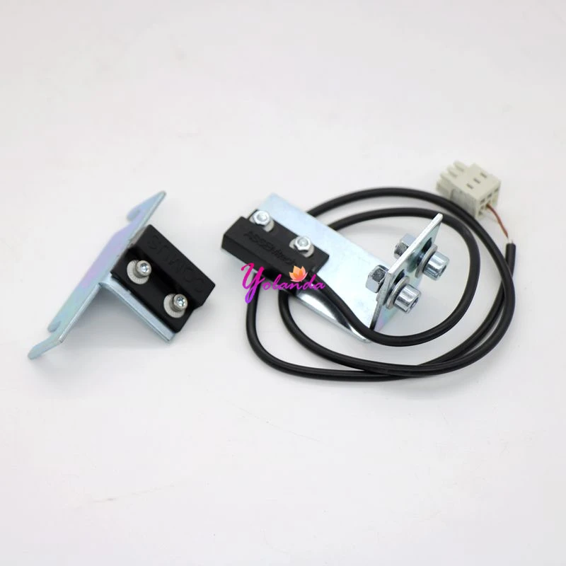 ID NR 57605760 ASSEMTECH IDD Yolanda Lift Parts For Schindler Elevator Door Switch Sensor COMUS