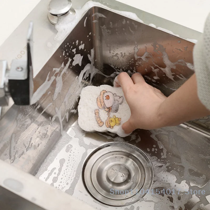 

4 упаковки, тряпки из древесной массы с милым животным узором, антипригарные, безмасляные губки для чистки кухни и ванной комнаты с подвесным кольцом