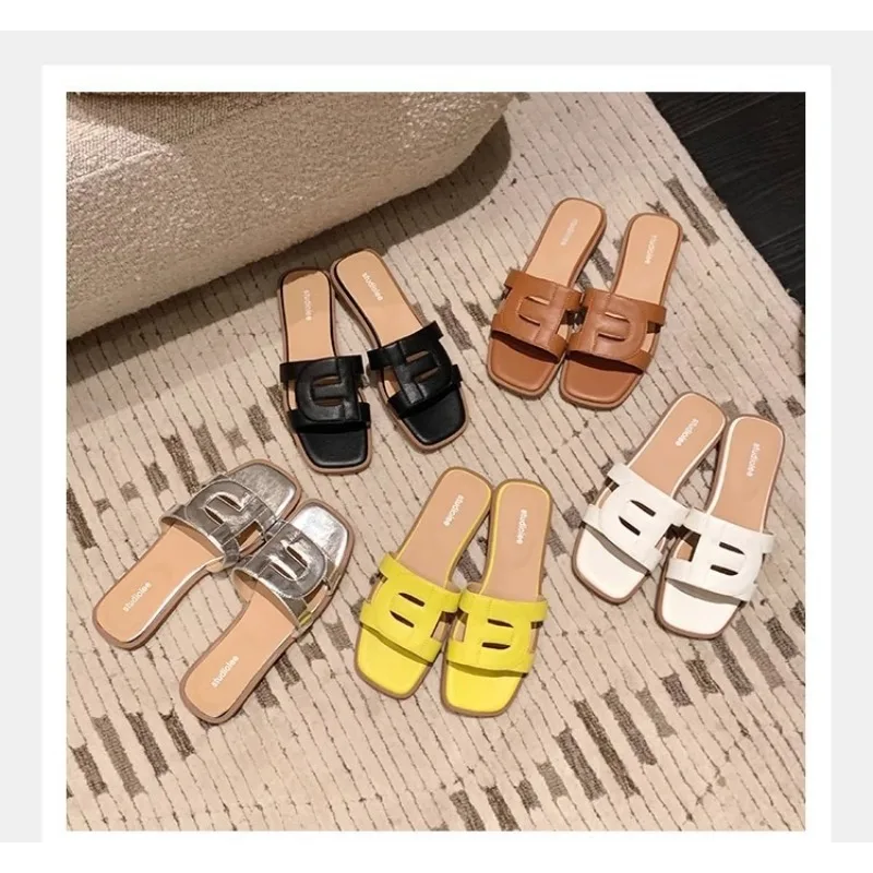 

Women's Flat Slides ​Flexible Sole Construction Cloud-Step Comfort for Seaside Boardwalk Strolls and Cafe Lifestyle Moments.