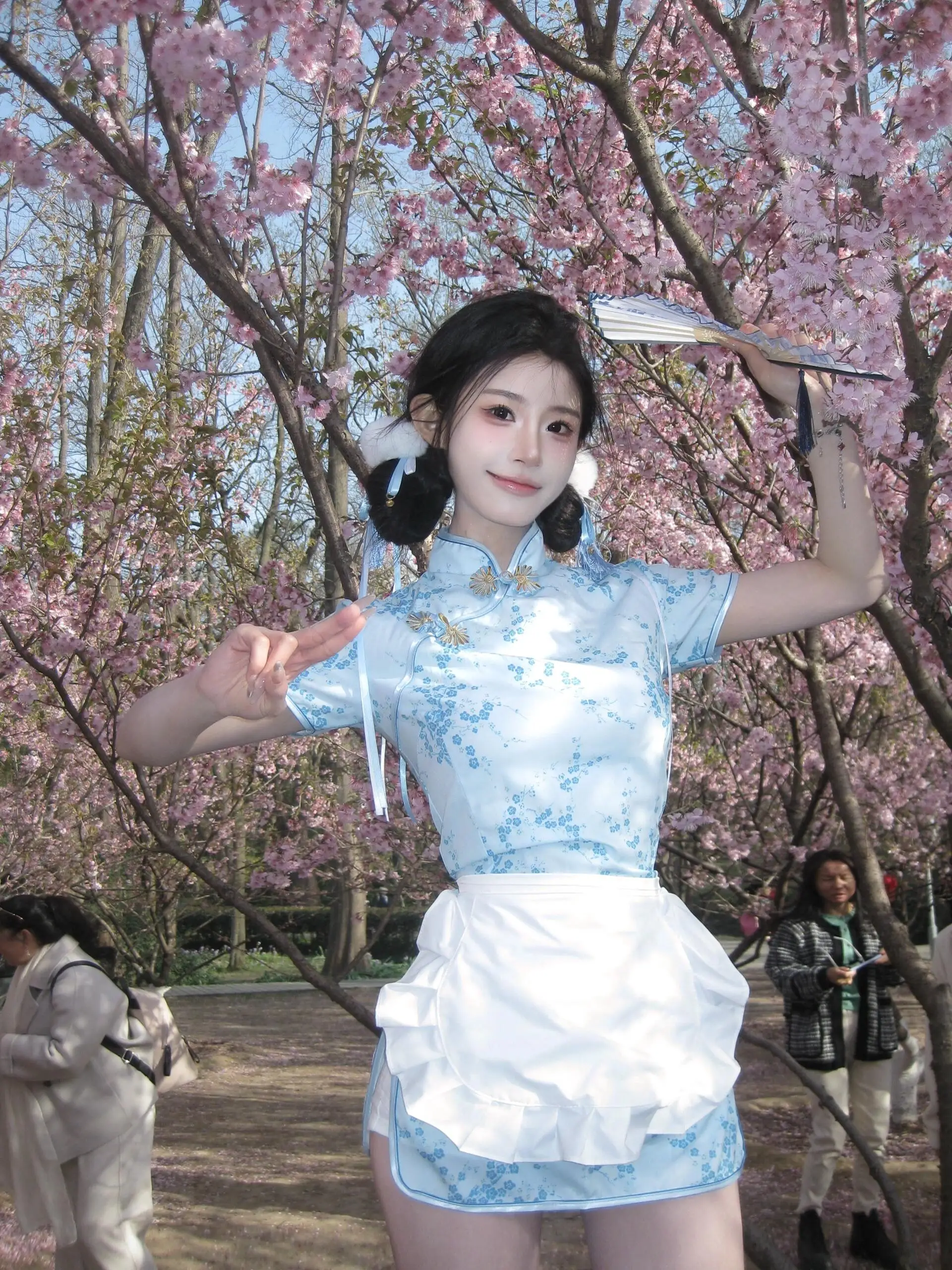 로우인 파 코스프레 중국 스타일 일본 메이드 로리타 세트 또는 라운드 칼라 로우 슬릿 또는 슬...