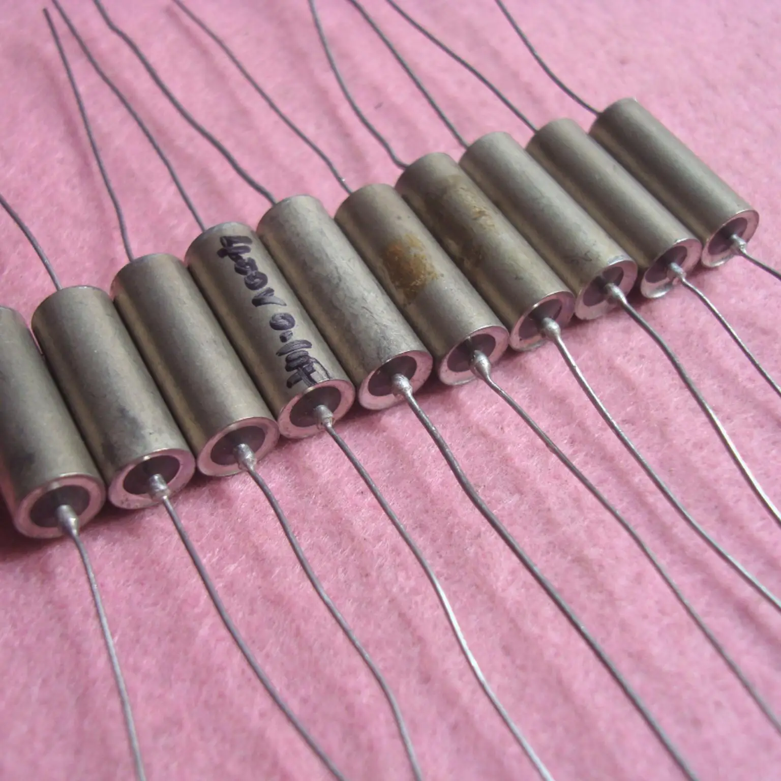 1個 0.1μF 0.22μF 0.33μF 0.01μF 50V 100V 200V 400V 高忠実度真空管アンプ用 オイル浸漬型 ギター用 アキシャルコンデンサ