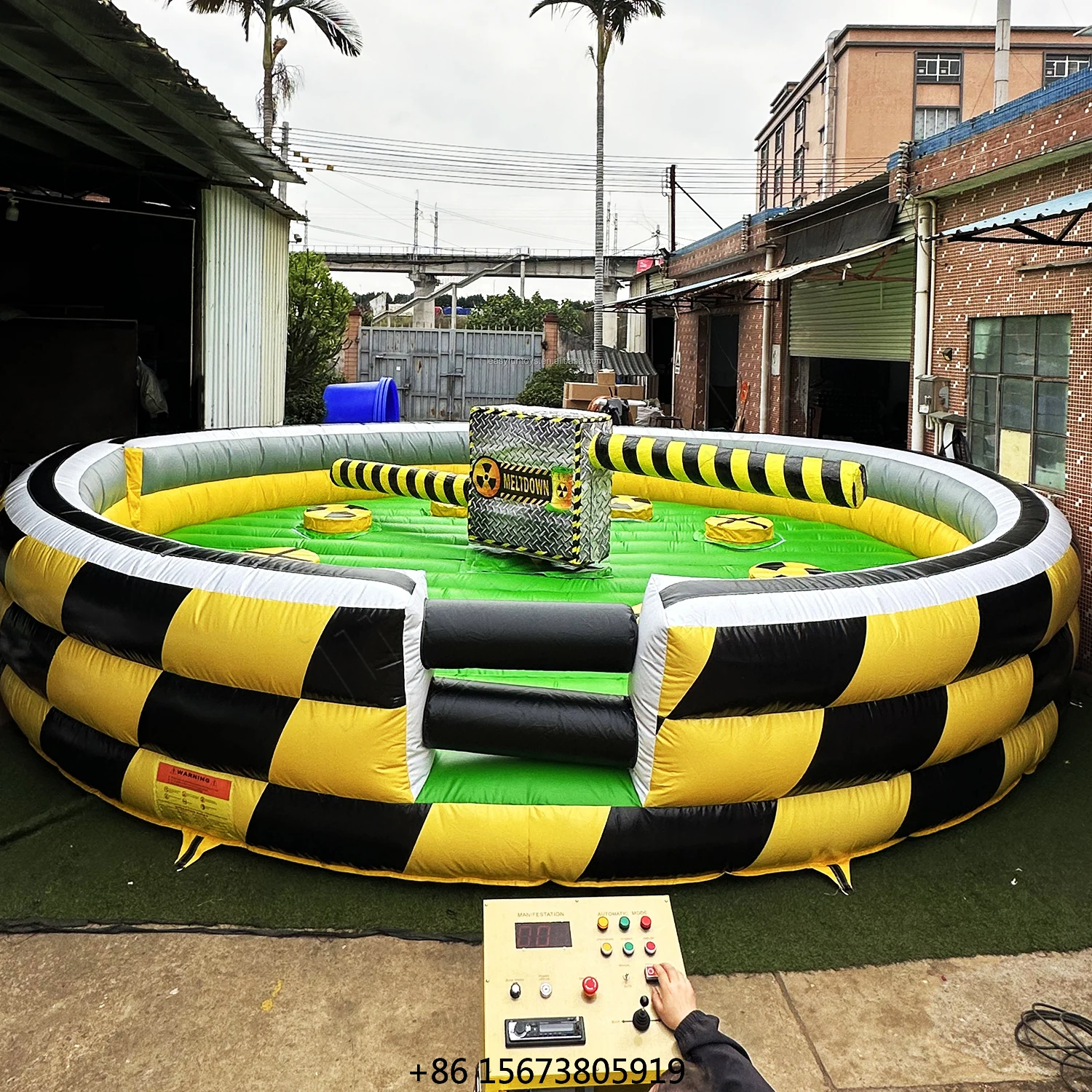 Interactive Inflatable Fuse Challenge Game Indoor Outdoor Amusement Park Elimination Game PVC Material Easy Setup