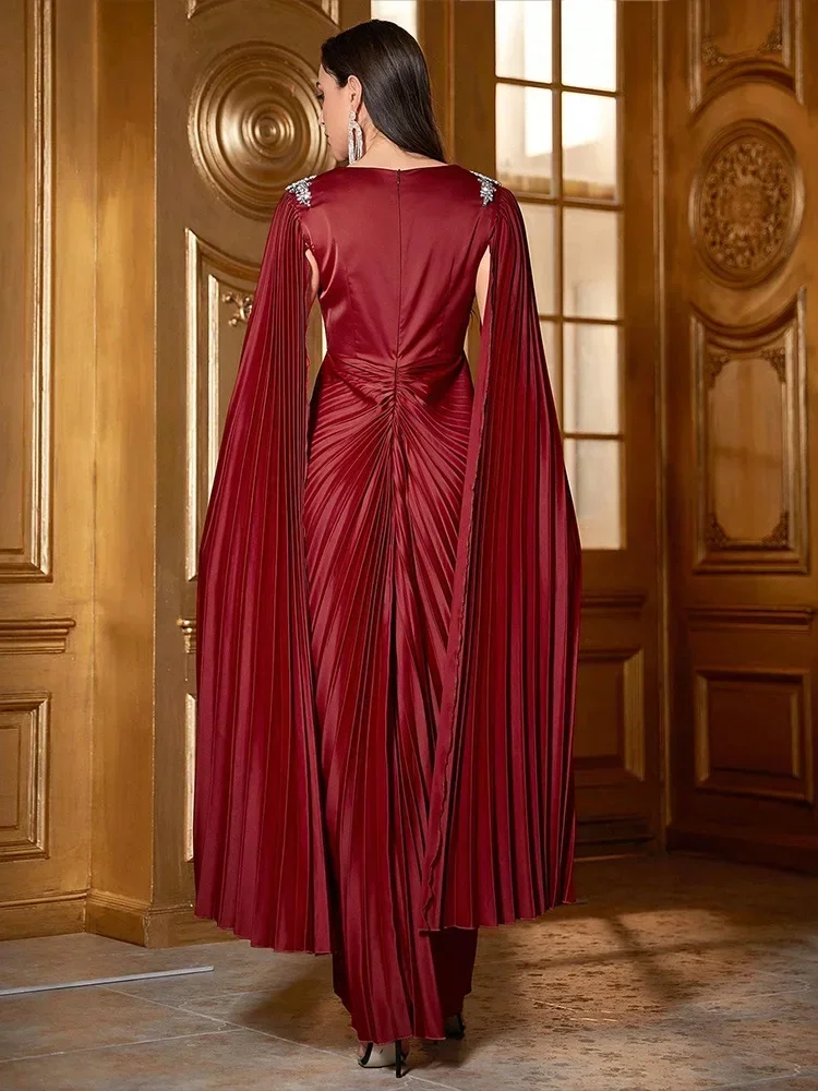 우아한 여성을위한 다이아몬드 두바이 새틴 Abayas 케이프 슬리브 Pleated 드레스 정장 저녁 웨딩 파티 드레스 이슬람 Kaftan Vestido