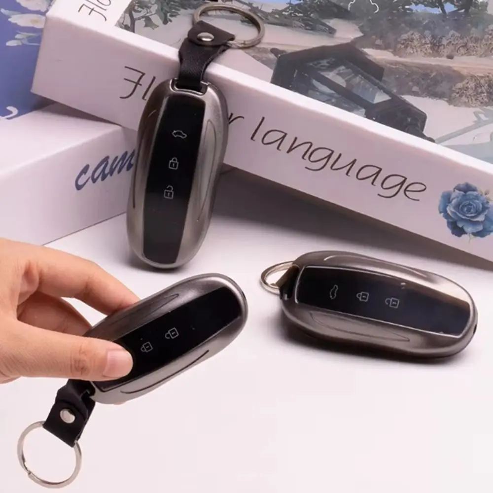 Novelty Electric Car Key Prank Keychain Practical Jokes Funny Trick Interactive Interesting Shock Car Key April Fool's Day