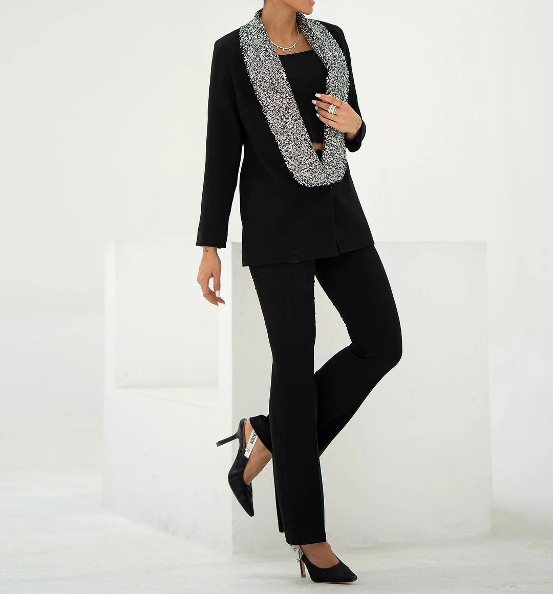 Cool Black Women Blazer Suits Sequined Shawl Lapel Evening Party Women Wedding Tuxedos 2 Pieces Party Birthday Wear