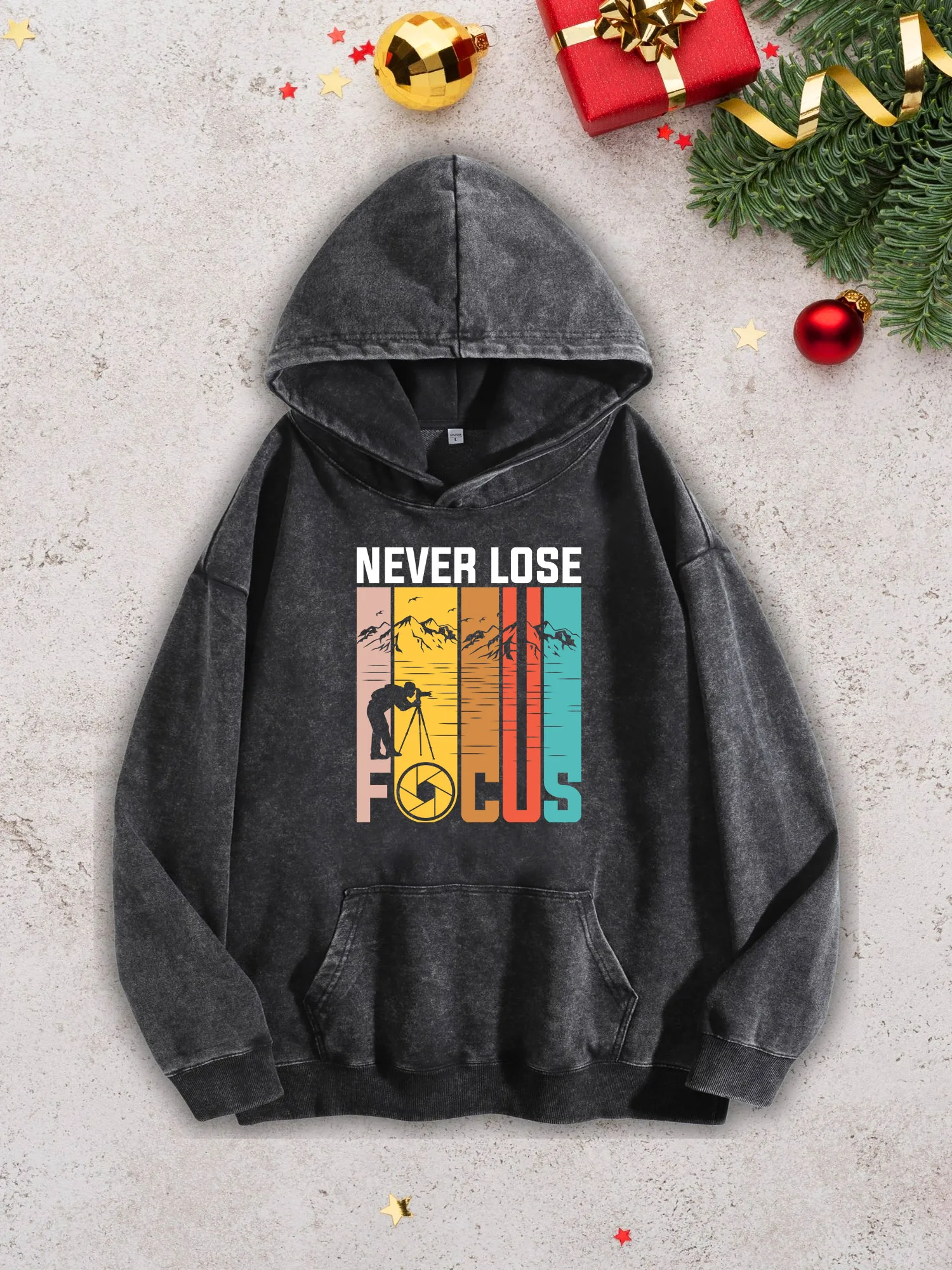 

Never Lose Focus Men's Heavyweight Hoodie - Acid Wash Retro Black Pullover, Fall & Winter Sweatshirt 400Gsm