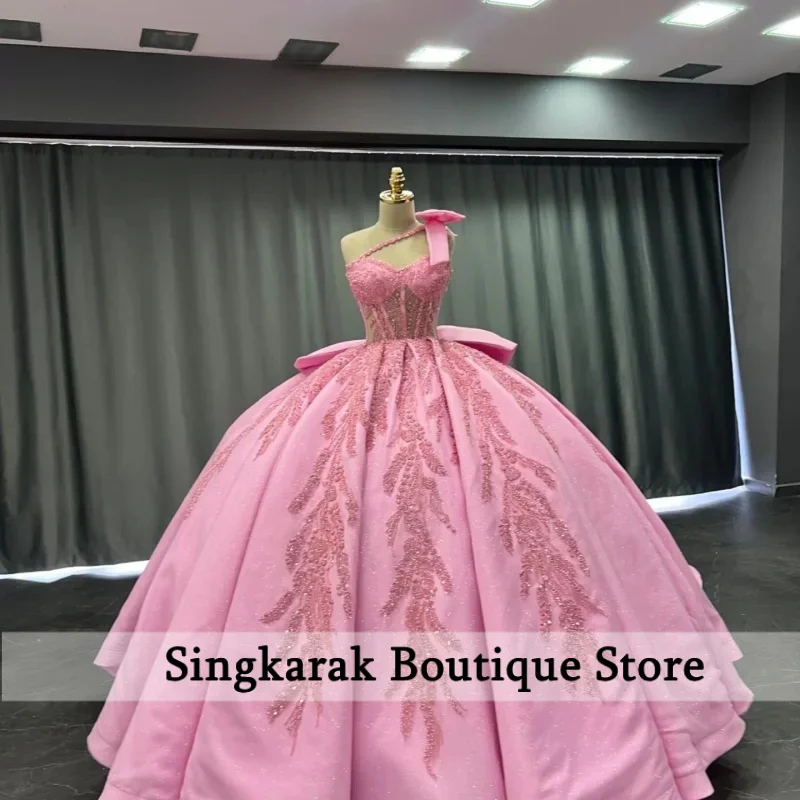 

Customized Shiny Pink Quinceanera Dresses Off the Shoulder Lace crystal applique Tull Long tail Bow Vestido 15 Quinceanera