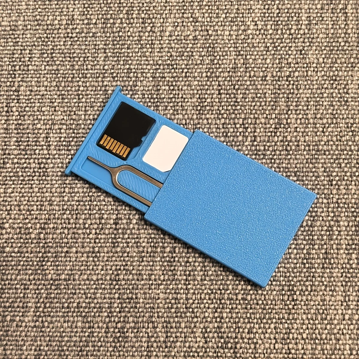 1pc Mini SIM TF Card Storage Case, Portable Shockproof Dustproof Organizer with SIM Eject Pin, Compact Phone Digital Accessory