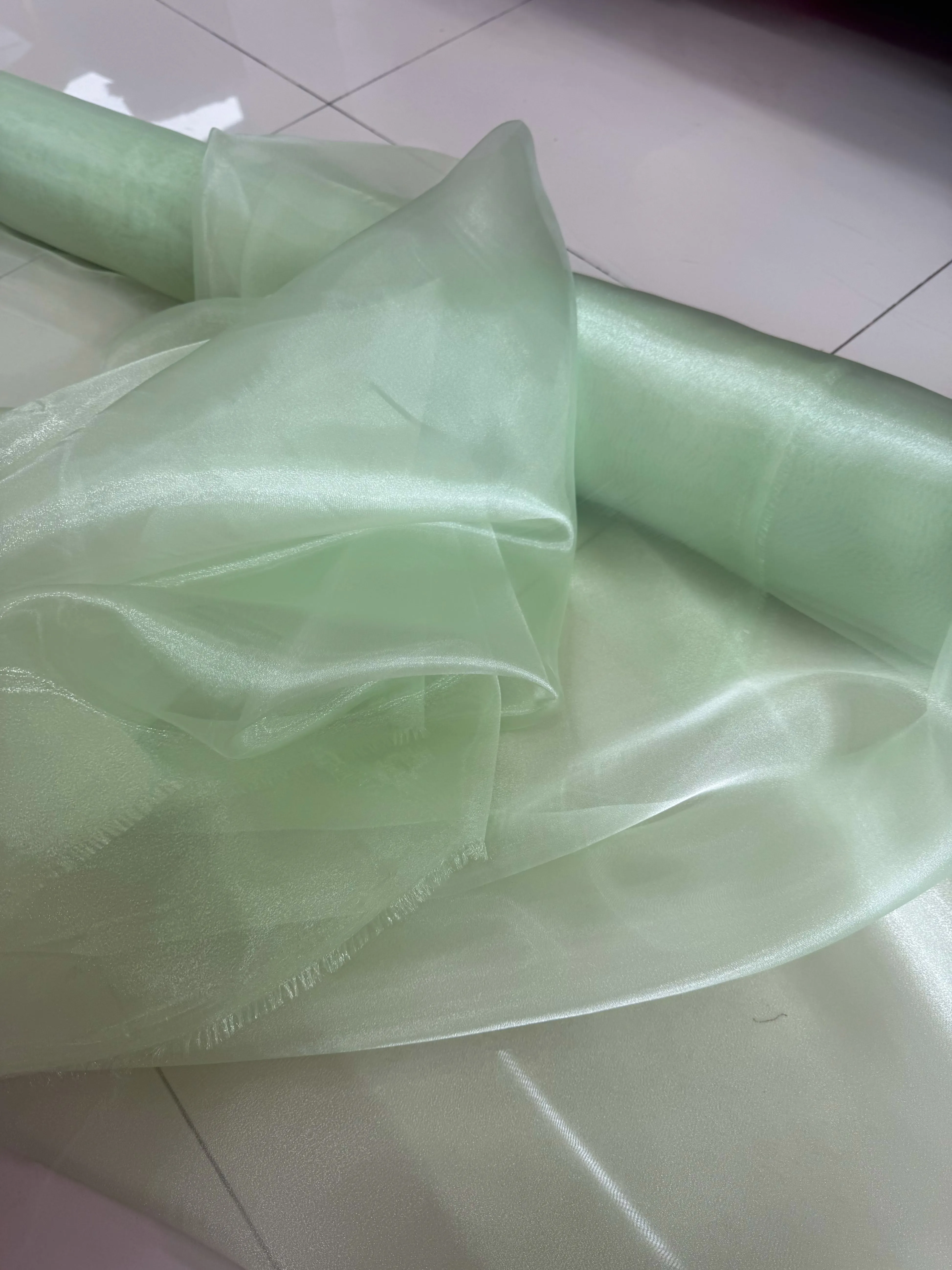 Pearly Blue Yellow Pink Transparent Water Light Yarn Draping Fabric for Wedding Made Background Sheer Streamer Fabric