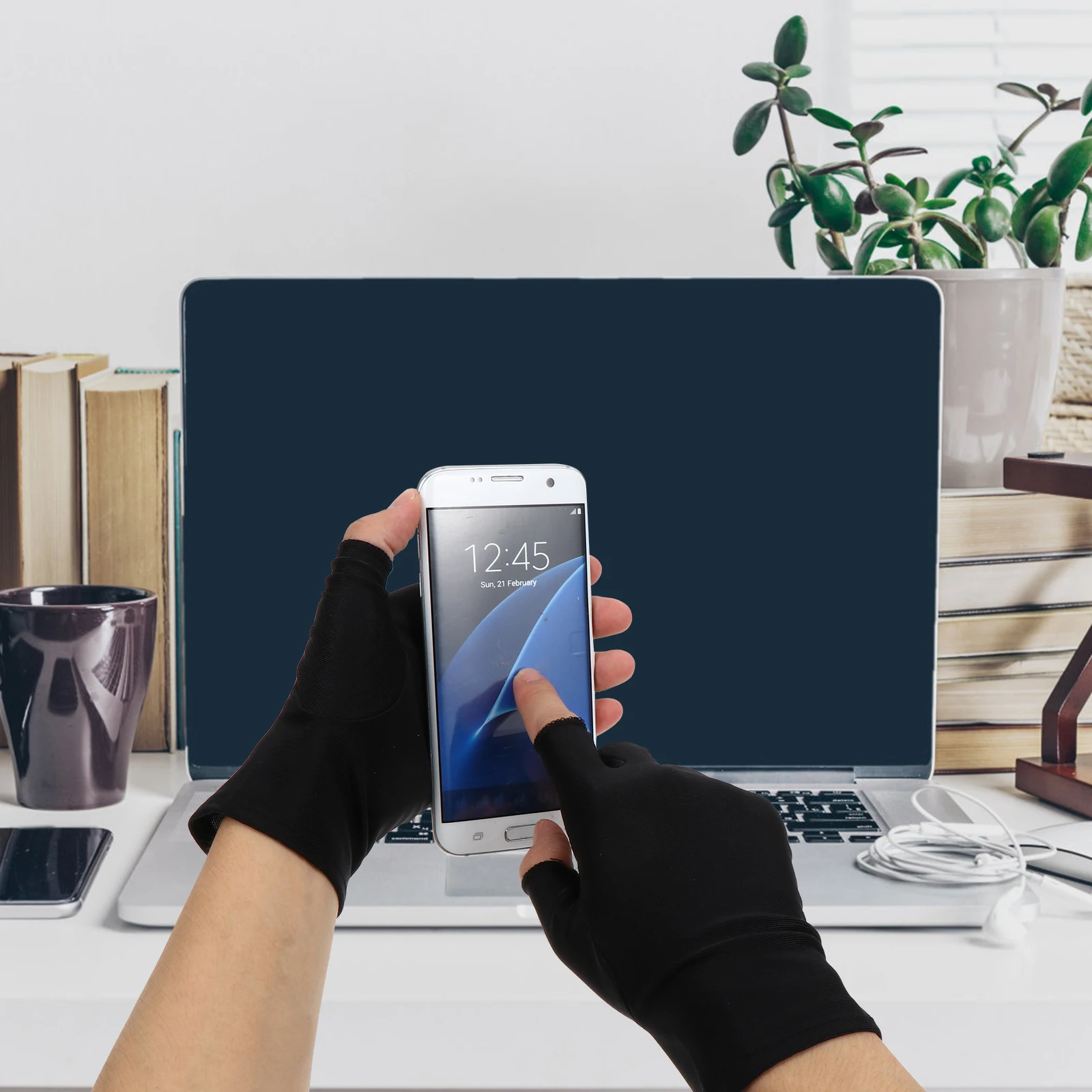 2Pairs التبريد تنفس قفازات واقية من الشمس الأشعة فوق البنفسجية حجب قفازات مرنة بدون أصابع ل مانيكير مسمار الفن الدراجات الرياضة في الهواء الطلق