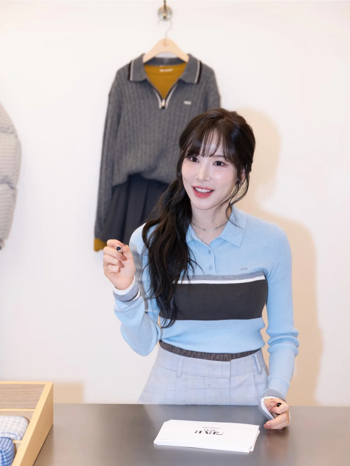 

Fre Anti-Aging Korean Dongdaemun 26 Spring Li Na Yan Collar Color Blo Knitwear Slim Fit Wool Blend Long Sve Strip...