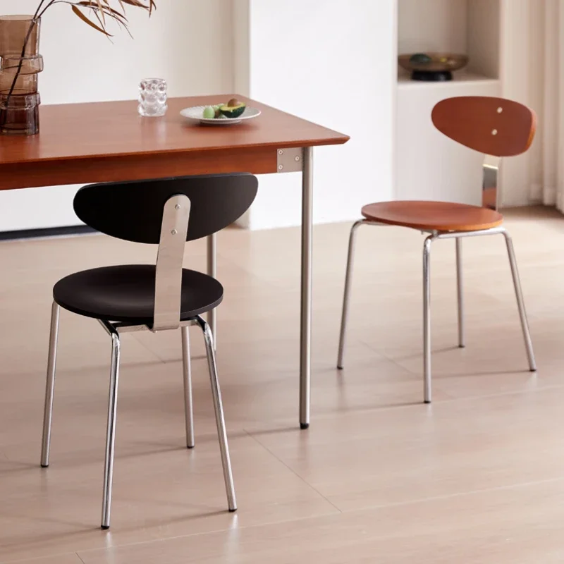 Ergonomic Chair Nordic Dining Home Decor Design Chairs for Kitchen Dressers Luxury Modern Minimalist Accent Vintage Furniture