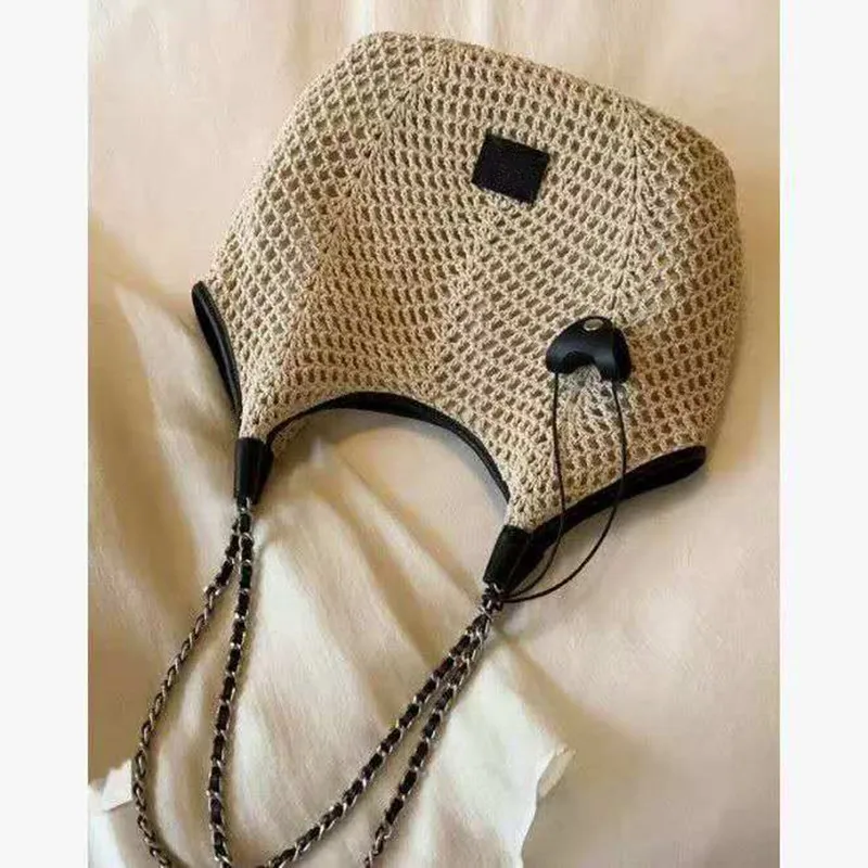 2026 Summer fashion versatile handbag with woven design stylish and bright simple and elegant single-shoulder bag