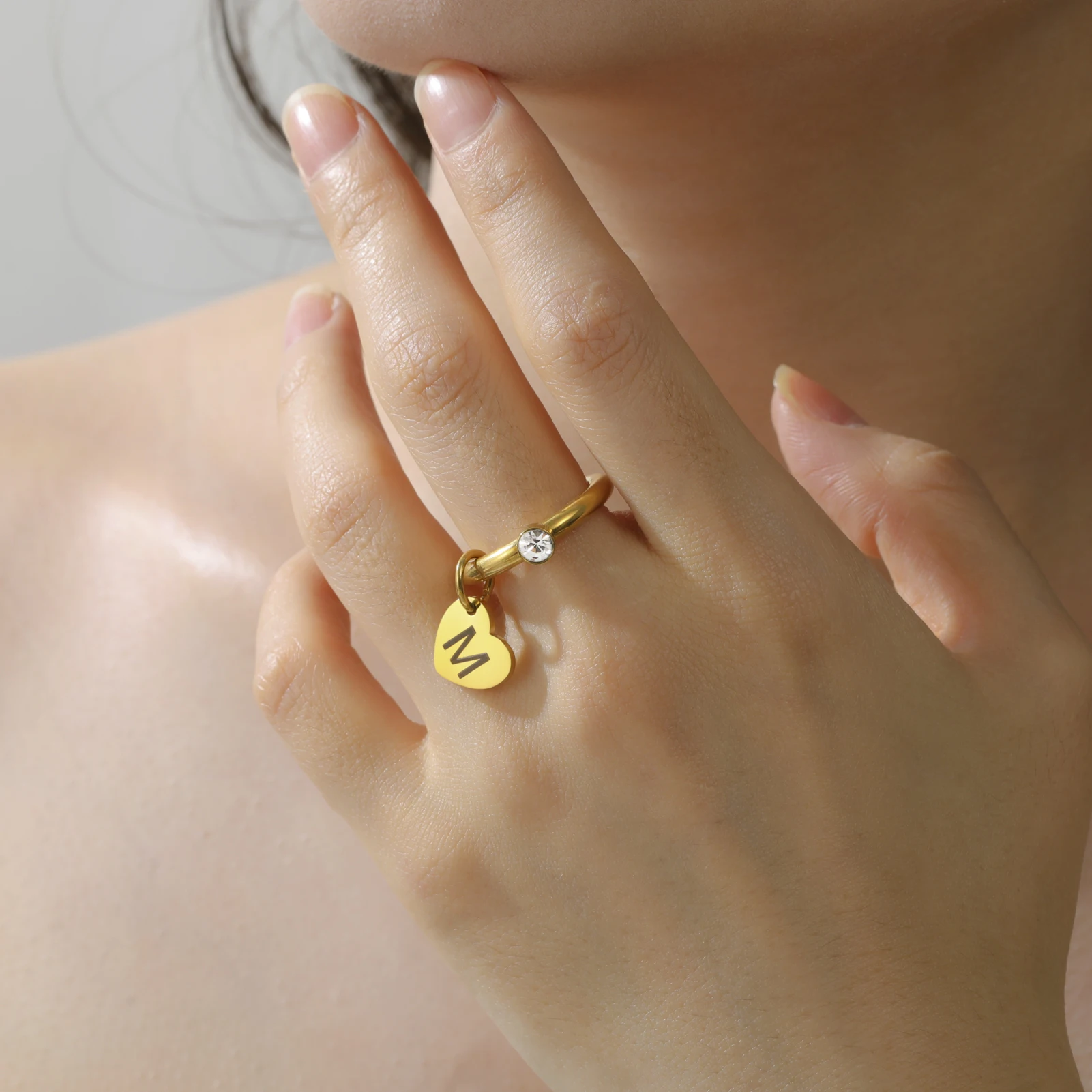 

Customized Heart Shaped Pendant Ring With Diamond Inlay And Exclusive Initials Design, Suitable As A Gift For Couples Or Friends