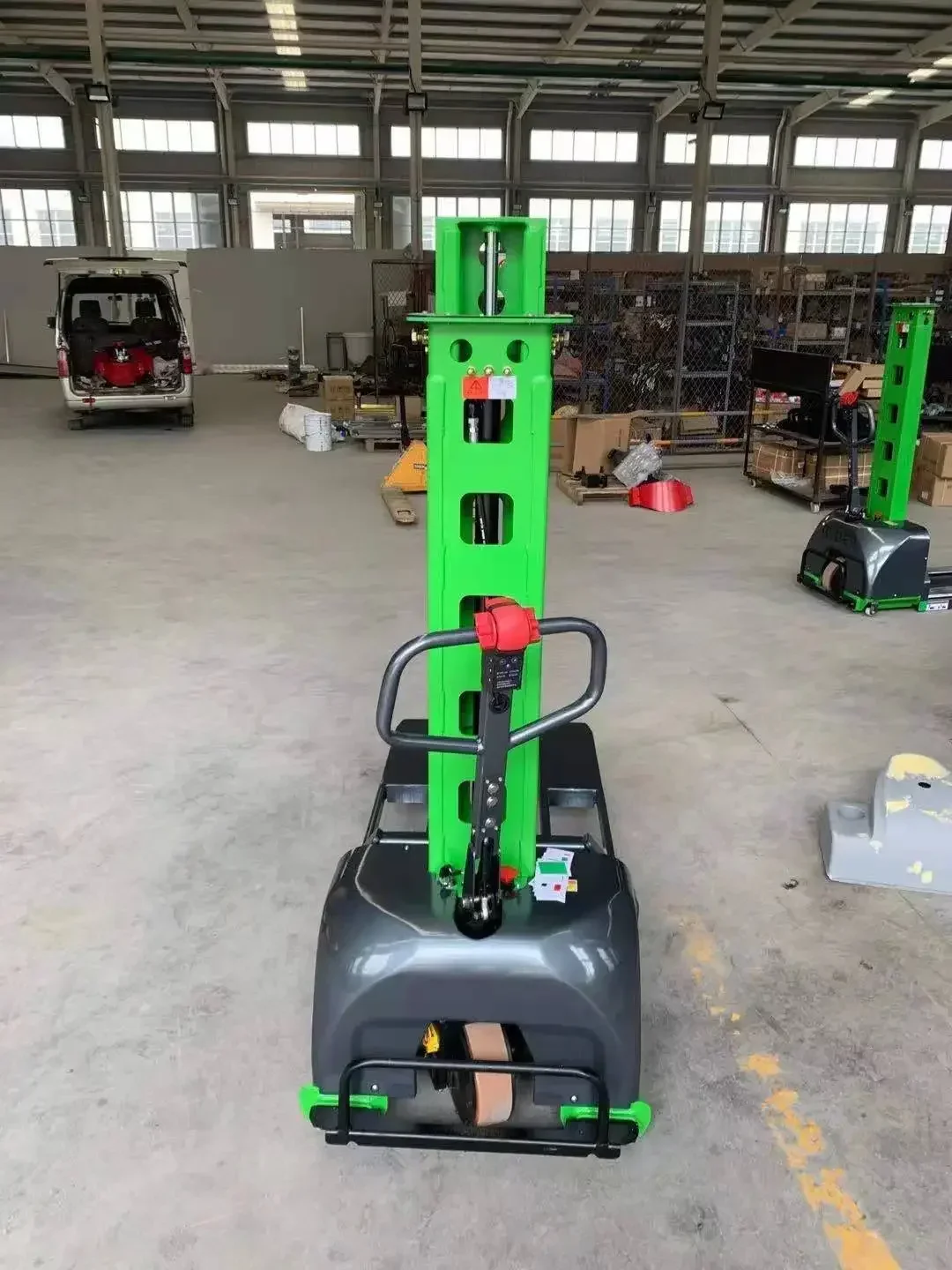 All-Electric Self-Propelled Stacker 0.5t-1t Load Capacity 1.-1.6m Lifting Height Featuring New  Motor Pump Core Components