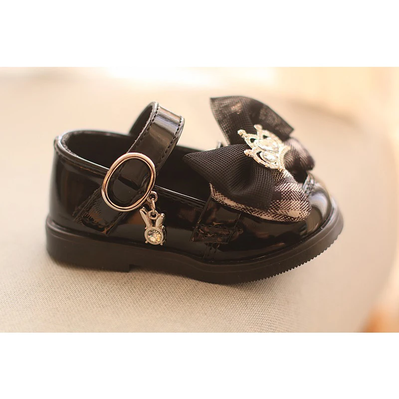 Girls Shoes for Party Wedding Shows Elegant Kids Bow Pearls Shallow Children Leather Sandals Baby First Walking Shoes