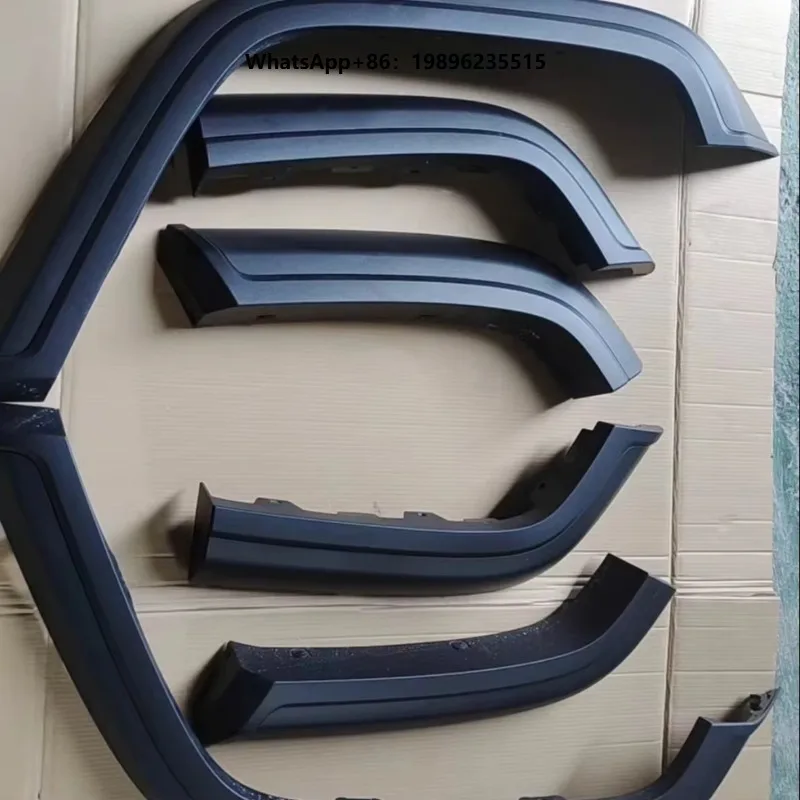 300 2021-2025 Fender Flare Trim Door Molding Strip Anti-Scratch Rubber Bumper Guard Car Body Protector  Accessories