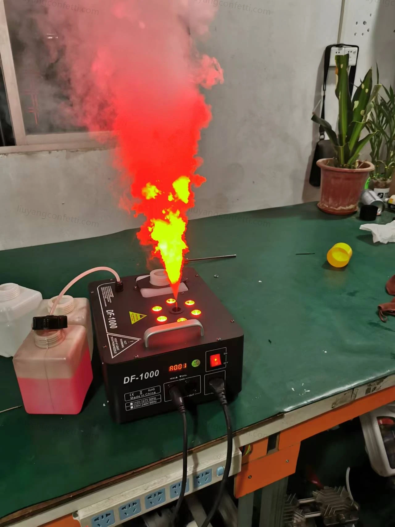 1000W Smoke Machine RGB LED Vertical Fog Machine Stage Lighting Spray Fogger dla DJ Show Wedding Party Event Concert Disco Club