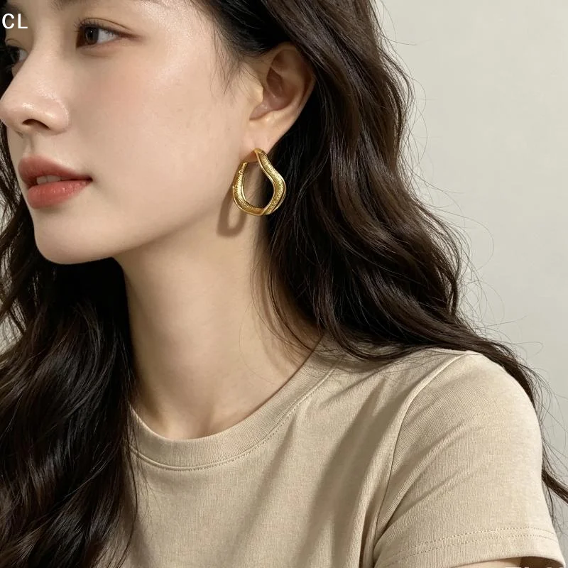 Multi‑layer Twisted Metallic Hoop Earrings Irregular Wave Circircle Earrings For Women Ear Jewelry Party Daily Decor Accessorie