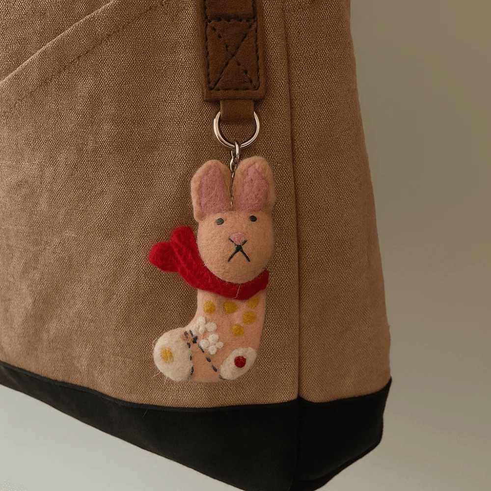 

Cute Puppy Wool Felt Animal Pendant Dog Bird Rabbit Keyring Nepal Handmade Cartoon Keychain Hanging Accessory