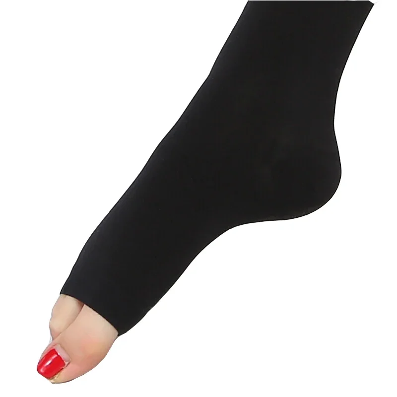 Medical Compression Socks 30-40 mmHg is Graduated Athletic & Medical for Men & Women Running Flight Travels Varicose
