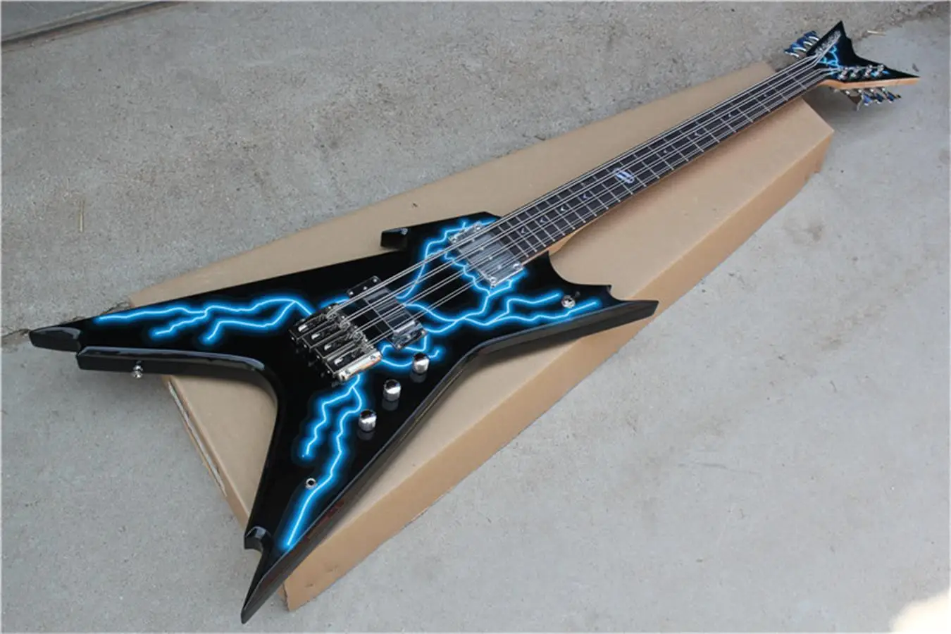 High-end custom 8-string electric bass, lightning decal design, double iron shell pickup, free shipping